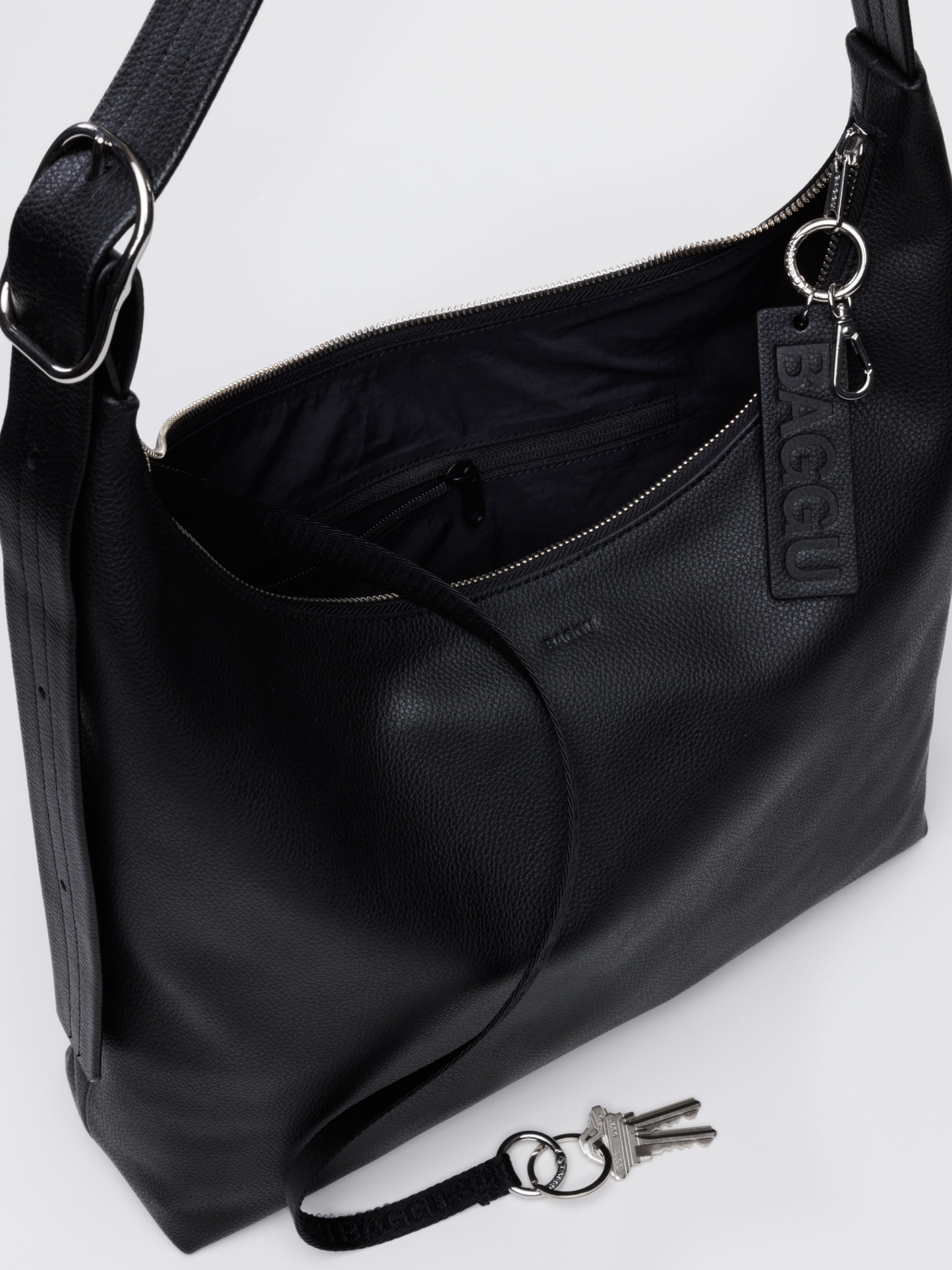 Recycled Leather Shoulder Bag | Black