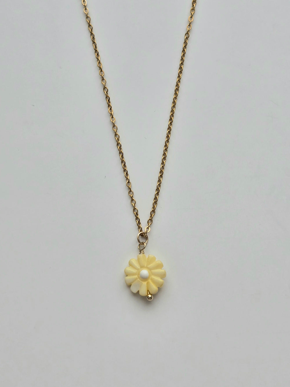 038 | yellow daisy necklace