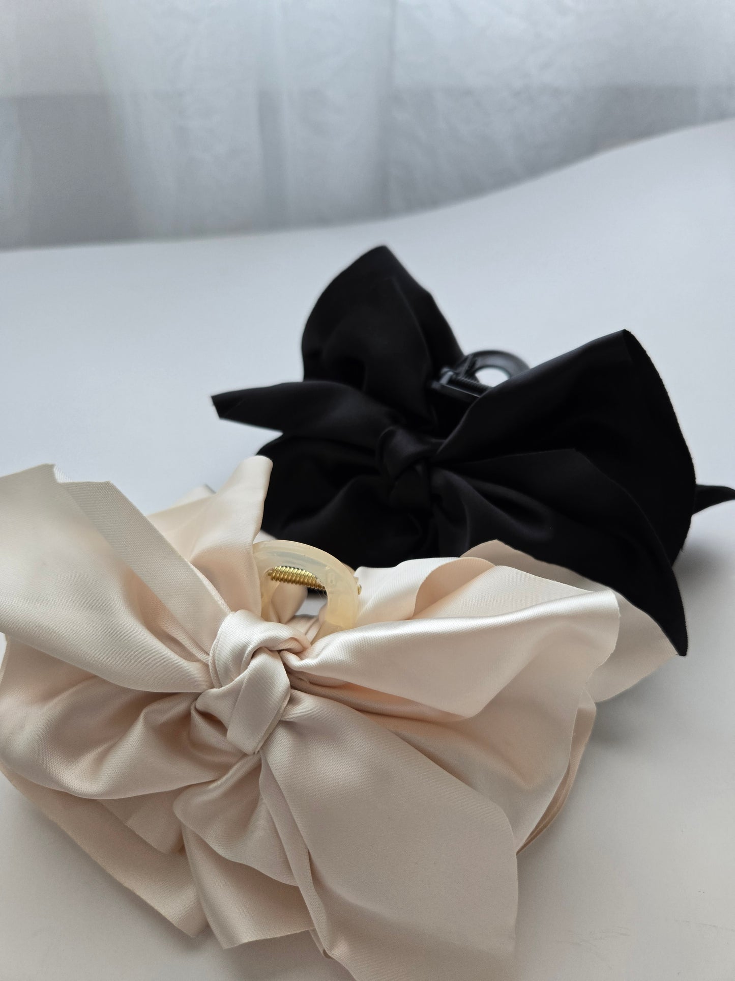 078 | silk bow hair clip