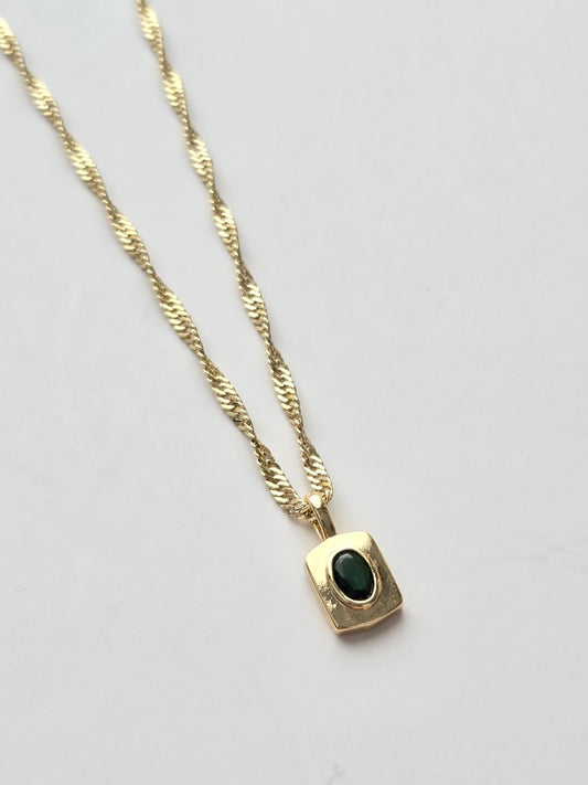 047 | green heirloom necklace