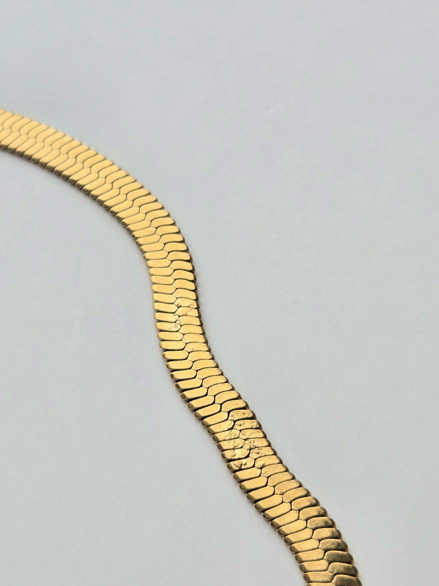 059 | gold wide snake chain