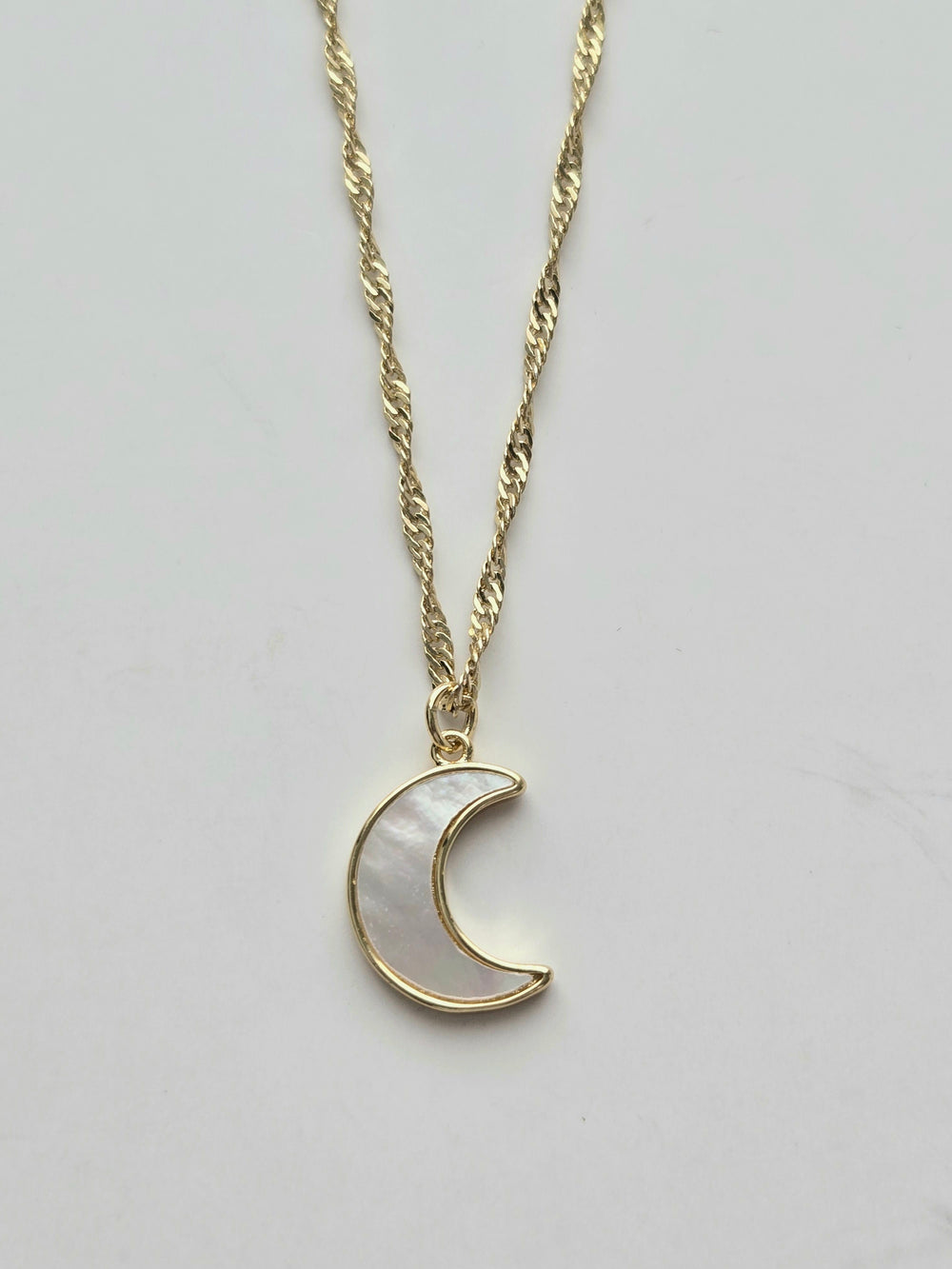 050 | pearl moon necklace